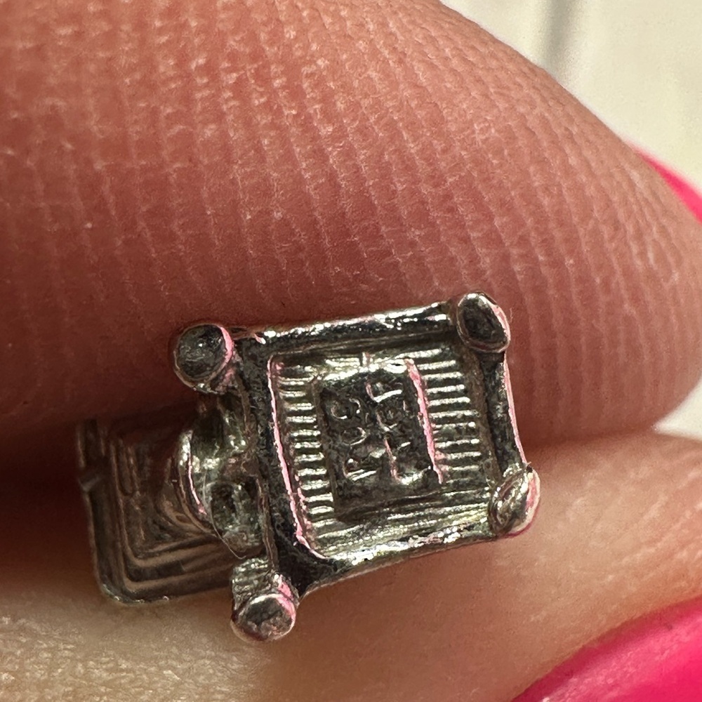 Sterling Silver Microscope charm stamped STER - Picture 7 of 8